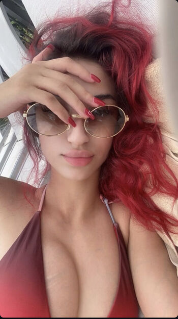 Full leaked Lealdeen private onlyfans photo