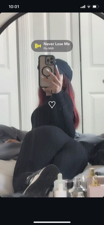 Full leaked Lealdeen private onlyfans photo