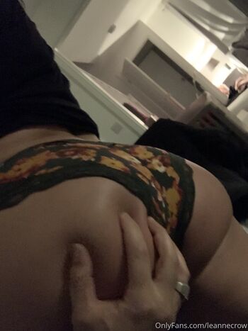 Full leaked Leannecrow private photo