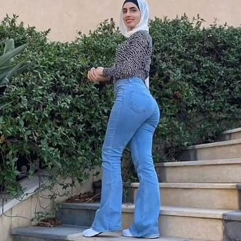 Full leaked Lebanese girls private onlyfans photo