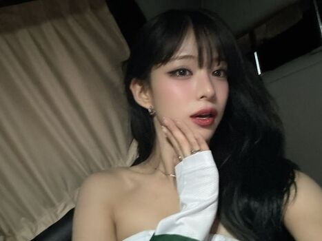 Lee Chaeyoung 이채영