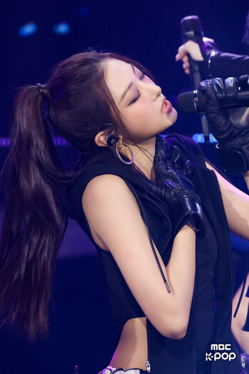 Lee Ga-won (이가원) MEOVV