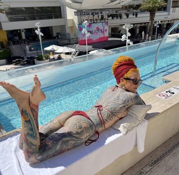 Full leaked Lena scissorhands private photo