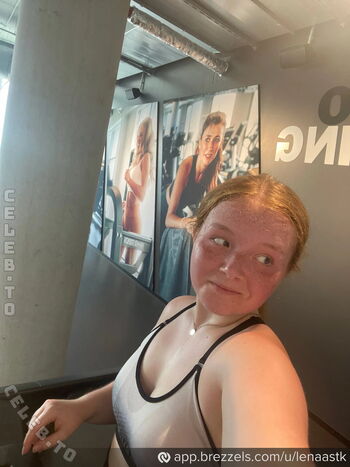 Full leaked Lenaastk page private photo