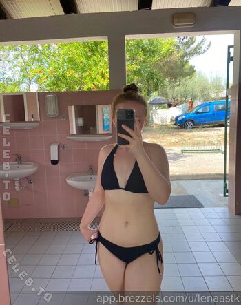Full leaked Lenaastk private photo