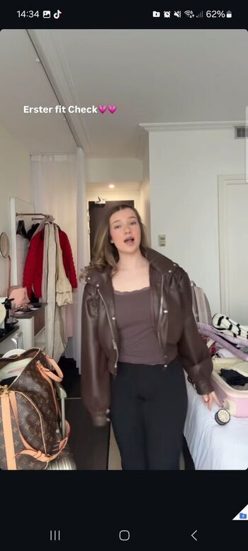 Full leaked Lenasboringlife private photo