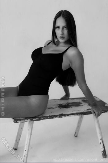 Full leaked Leni pntr private photo