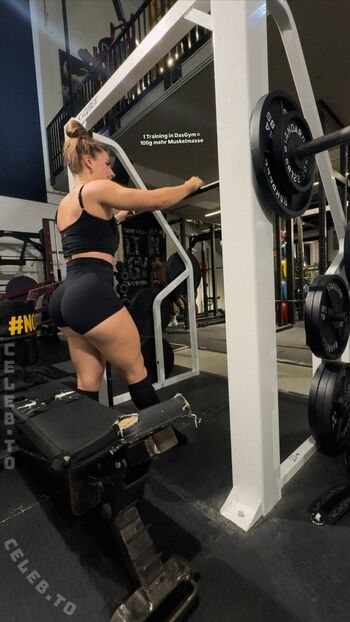 Full leaked Leonie kommoss private photo