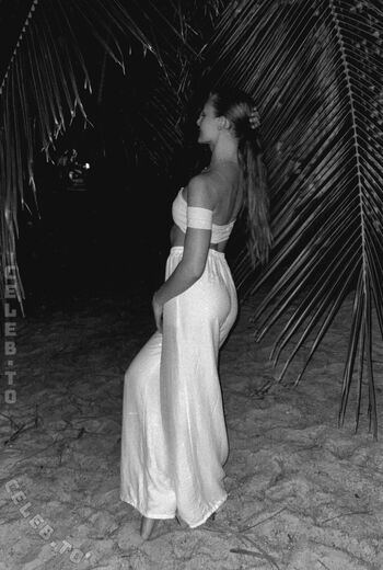 Full leaked Leonie treiber page private photo