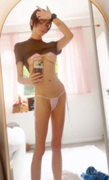 Full leaked Leonie private photo