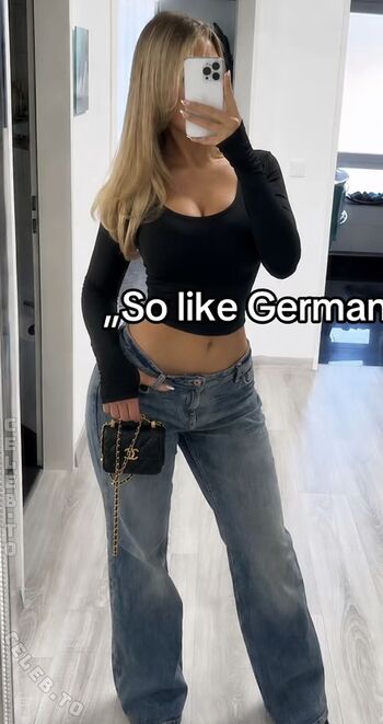 Full leaked Leoniesia private photo