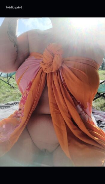 Full leaked Lesdessousdevictoria private photo