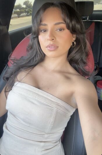 Full leaked Lesizzl private photo