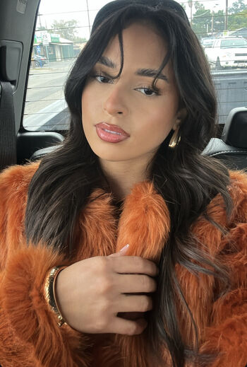 Full leaked Lesizzl private photo