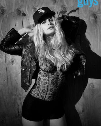 Full leaked Leven rambin private photo