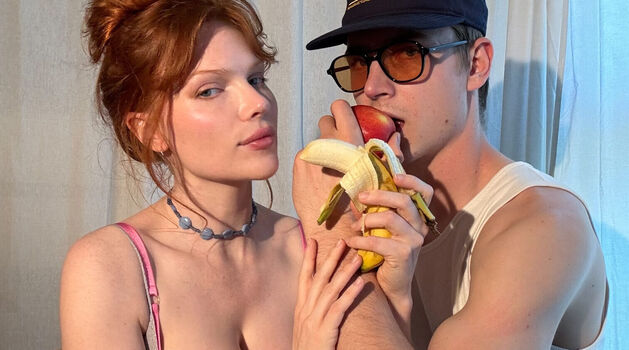 Full leaked Levicoralyn private photo