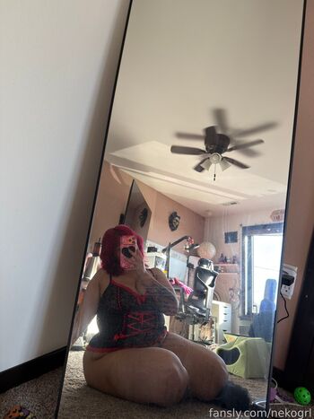 Full leaked Lewnair private photo