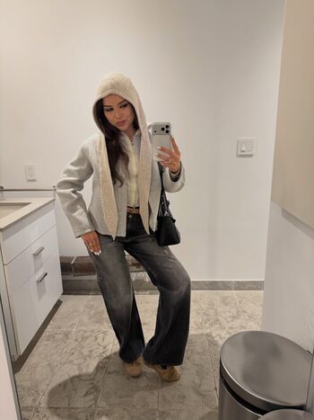 Full leaked Lexa gates private photo