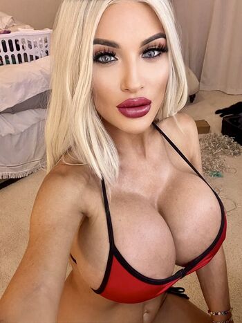 Lexi Foxx