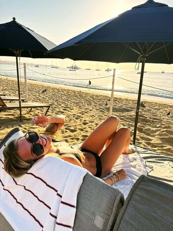 Full leaked Lexie hull private photo