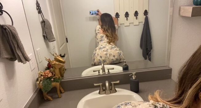 Full leaked Lexielvpez private photo