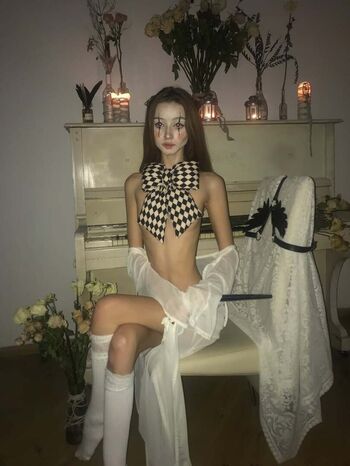 Full leaked Lflorafaunal private onlyfans photo