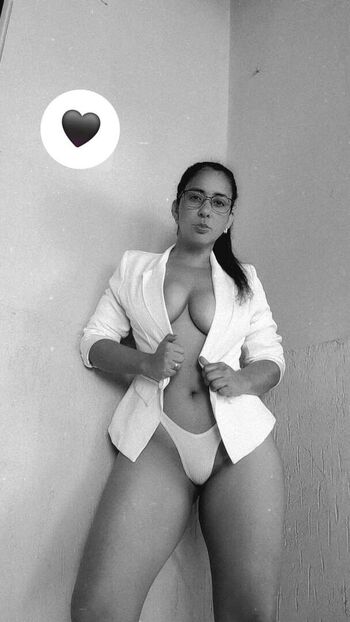 Lia Castro
