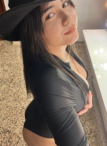 lianabernocchi / liana_bernocchi