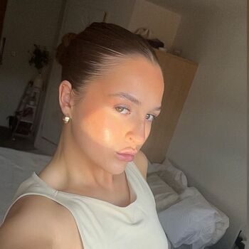 Full leaked Libby gill private photo