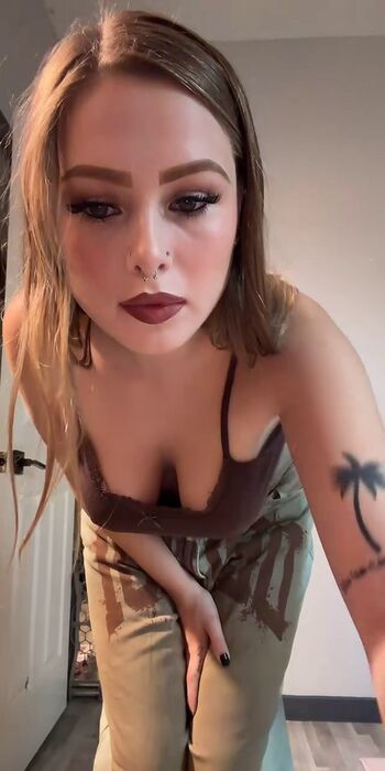 Full leaked Lightseyhaley private photo