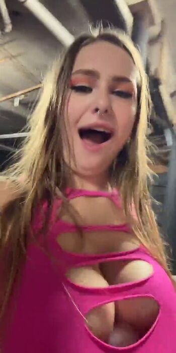 Full leaked Lightseyhaley private photo