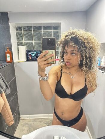 Full leaked Lightskin private photo