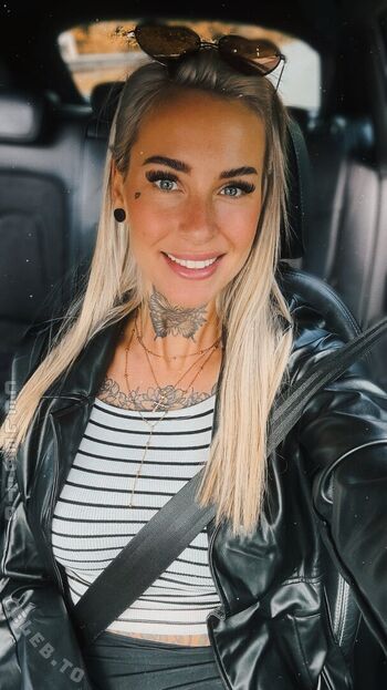 Full leaked Likkifrost private photo
