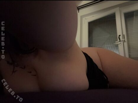 Full leaked Lilacmew private photo