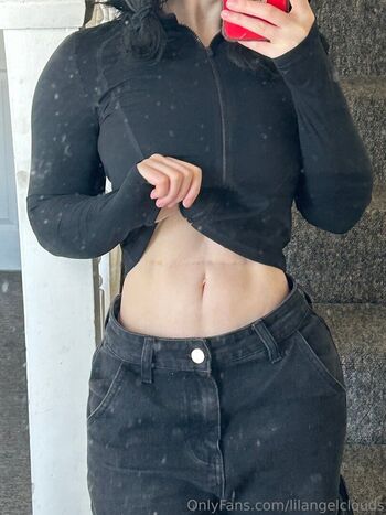 Full leaked Lilangelclouds private photo