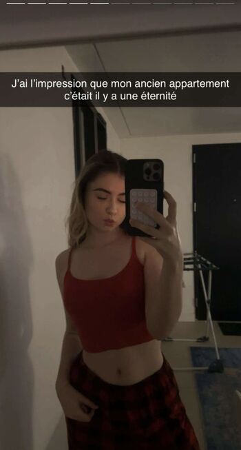 Full leaked Lilaspeach private photo