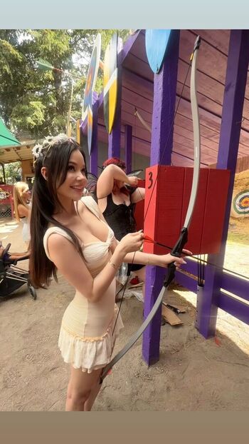 Full leaked Lilchiipmunk private photo