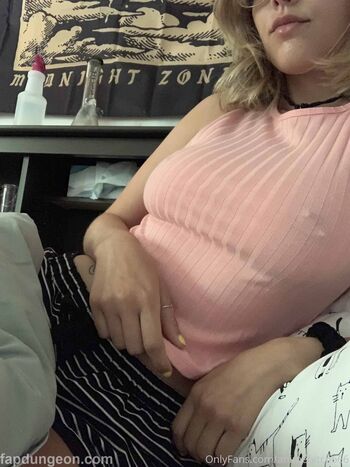 Full leaked Lilgothfairy private photo