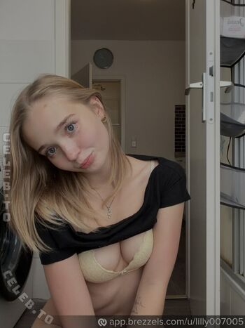 Full leaked Lilly schaper page private photo
