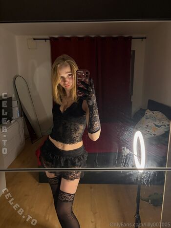 Full leaked Lilly schaper private photo