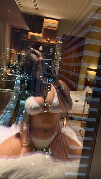 Full leaked Lilousecret page private photo
