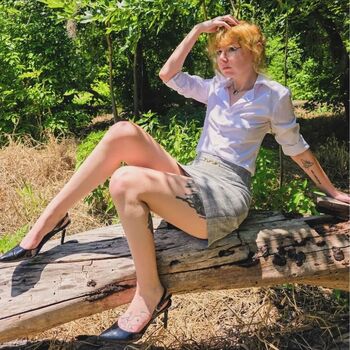 Full leaked Lilpeachyfox private photo