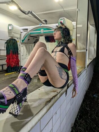 Full leaked Lilpeachyfox private photo