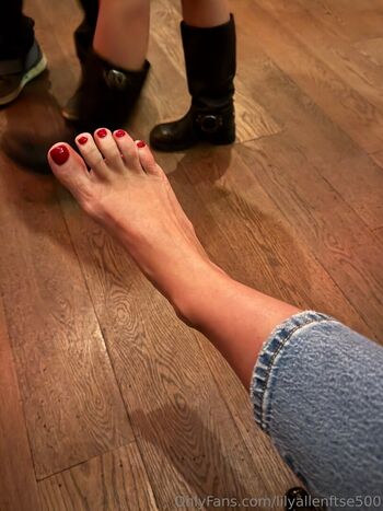 Full leaked Lily allen private photo