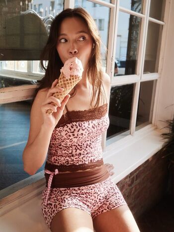 Full leaked Lily chee page private photo