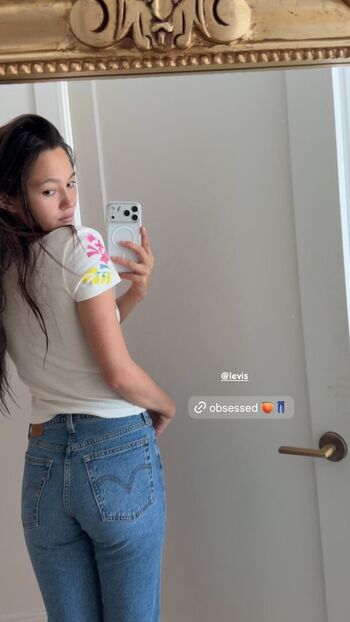 Full leaked Lily chee private photo
