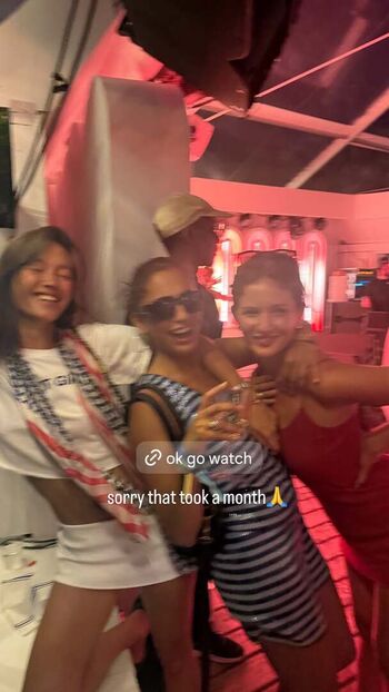 Full leaked Lily chee page private photo