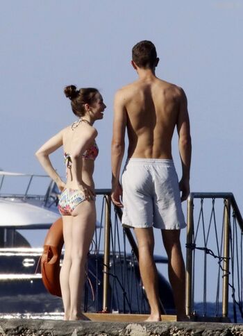 Full leaked Lily collins private photo