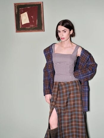 Full leaked Lily collins private photo