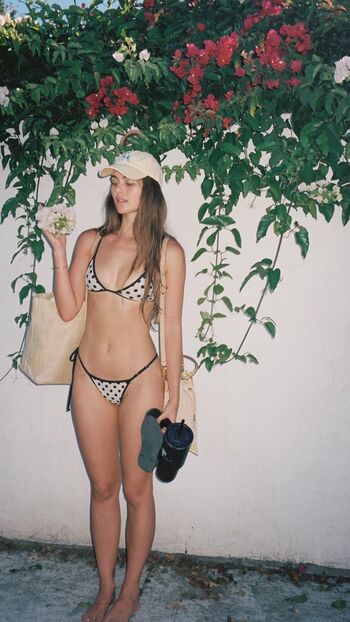 Full leaked Lily easton page private onlyfans photo